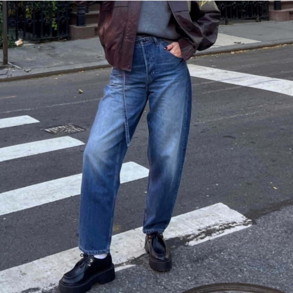 Banana Republic rigid bow jeans 31
